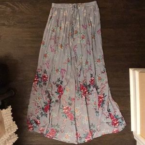 Blue Boho Shorts with Maxi Skirt - size Large